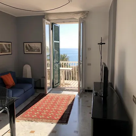 Apart Otel Savoia Cenova